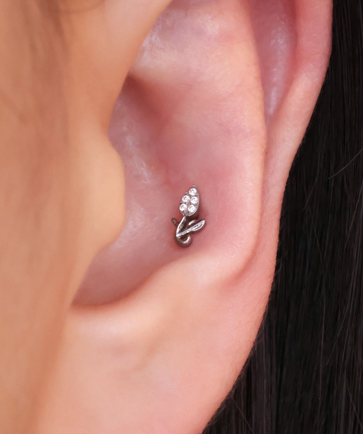 Titanium Tulip Flower Flatback Stud - Titanium - Helix, Upper Lobe, Conch - Oumo Jewelry