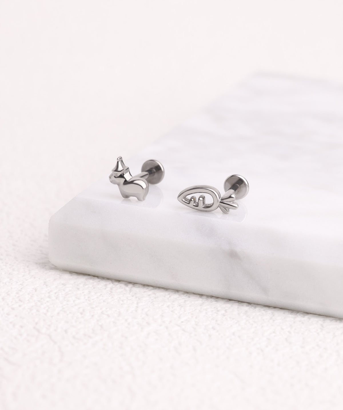 Cute Carrot Flatback Stud - Stainless Steel - Helix, Upper Lobe, Conch - Oumo Jewelry