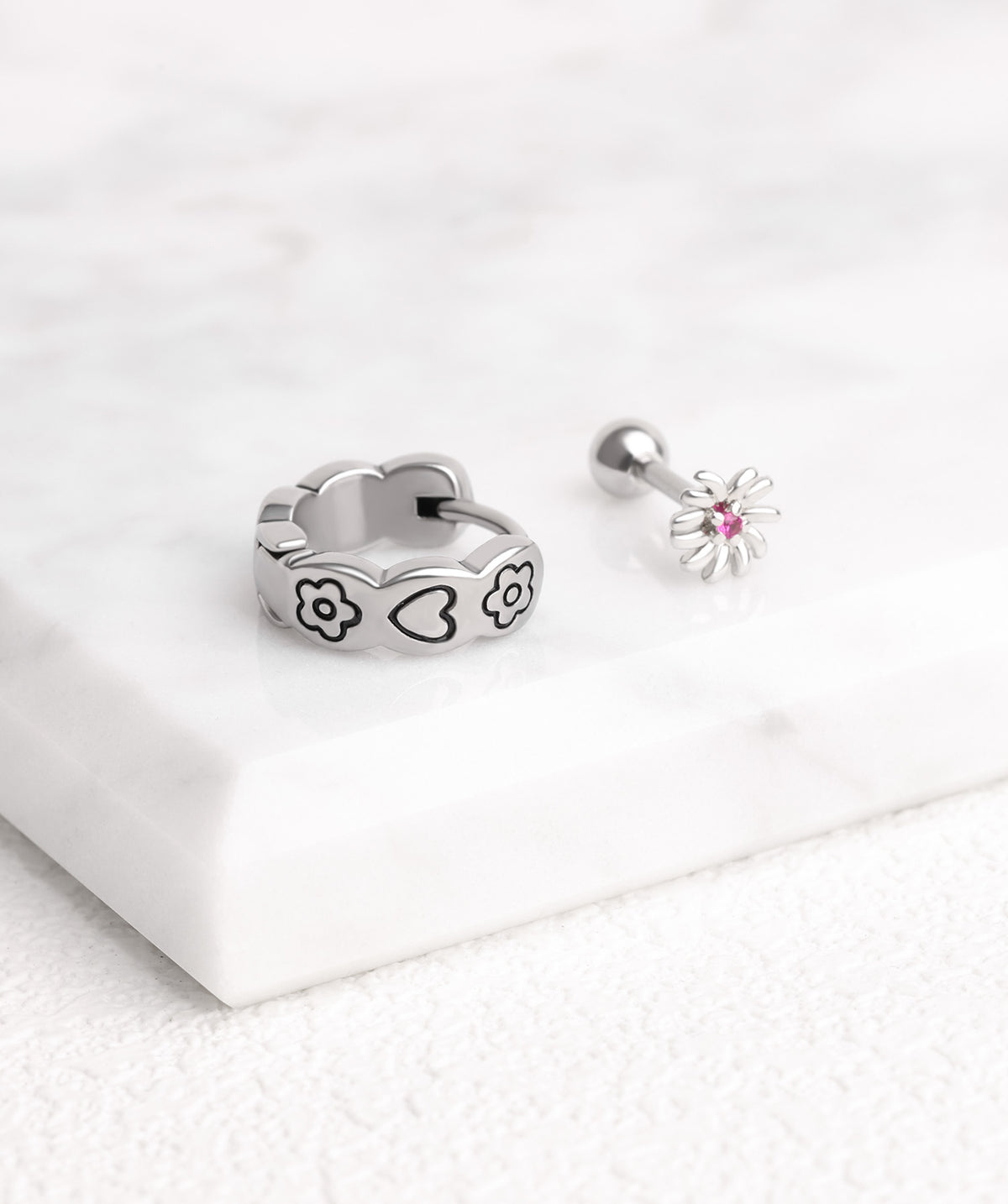 Flower & Love Hoop - Stainless Steel - Lobe - Oumo Jewelry