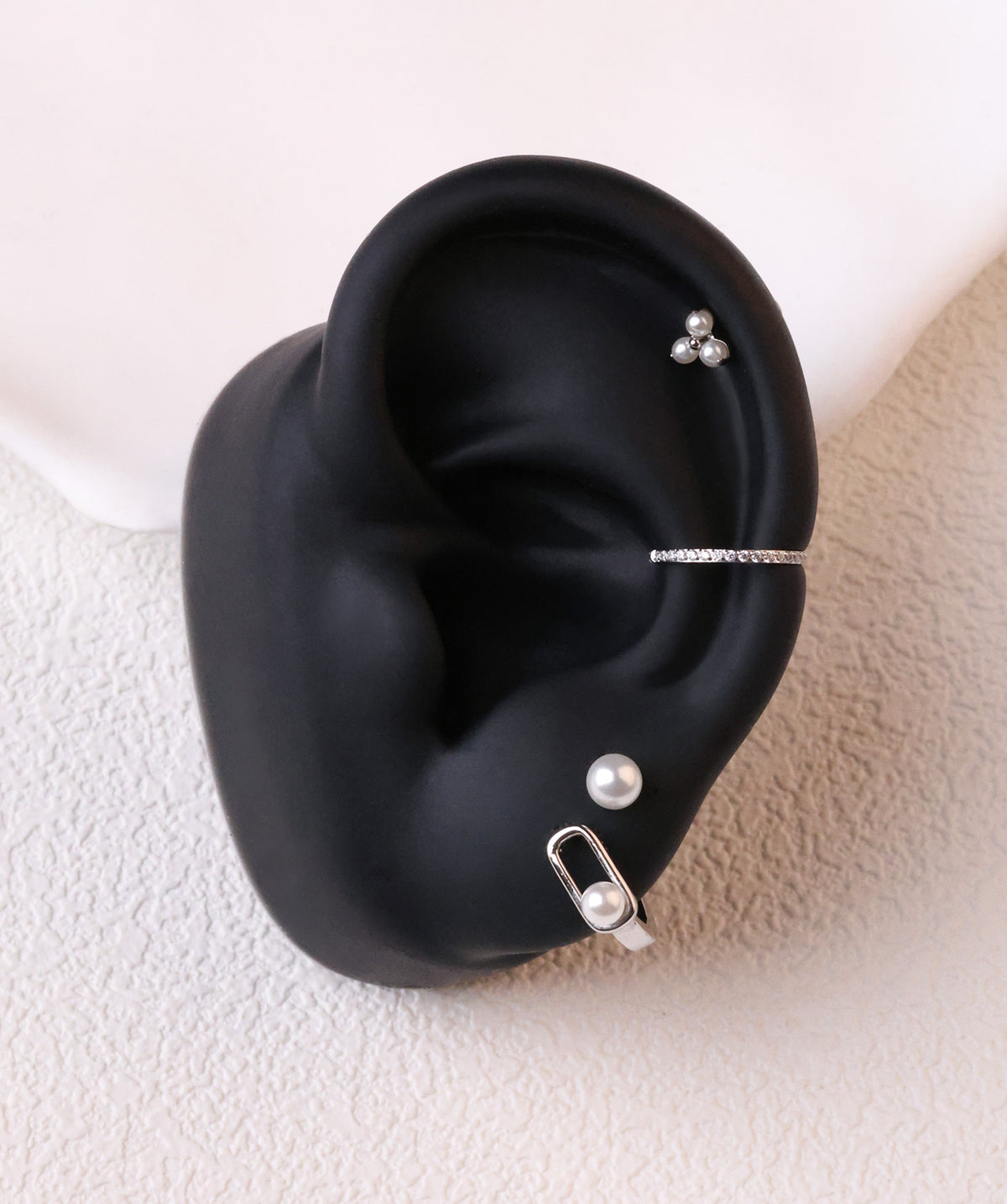 Elegant Pearl Stud - Stainless Steel - Upper Lobe, Helix, Flat - Oumo Jewelry
