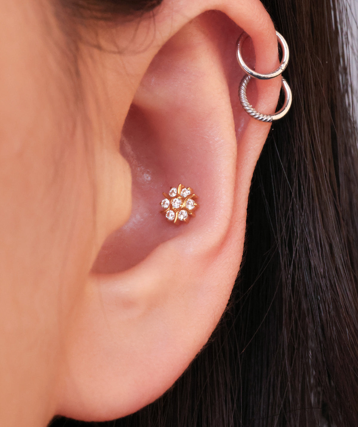 Titanium Exquisite Flower Flatback Stud - Titanium - Helix, Upper Lobe, Conch - Oumo Jewelry