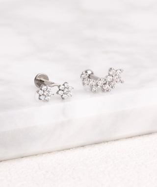 Flower Curved Stud - OumoJewelry