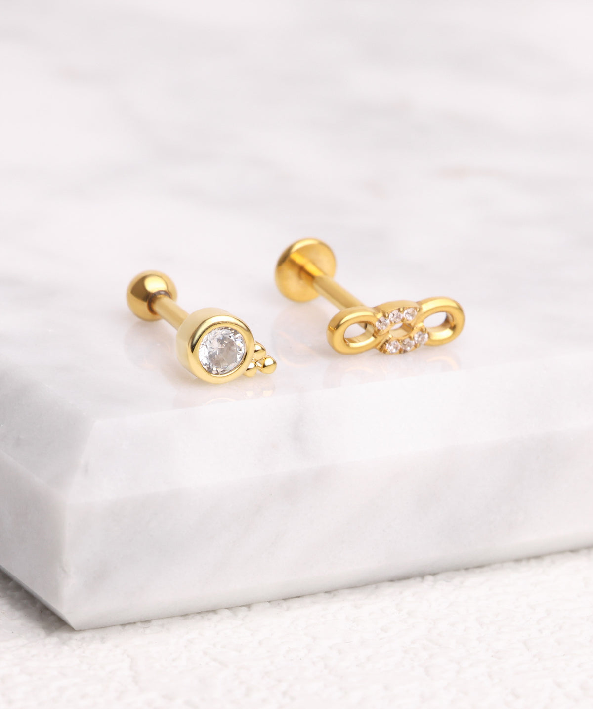 Shiny Gemstone Stud - Stainless Steel - Upper Lobe, Helix - Oumo Jewelry