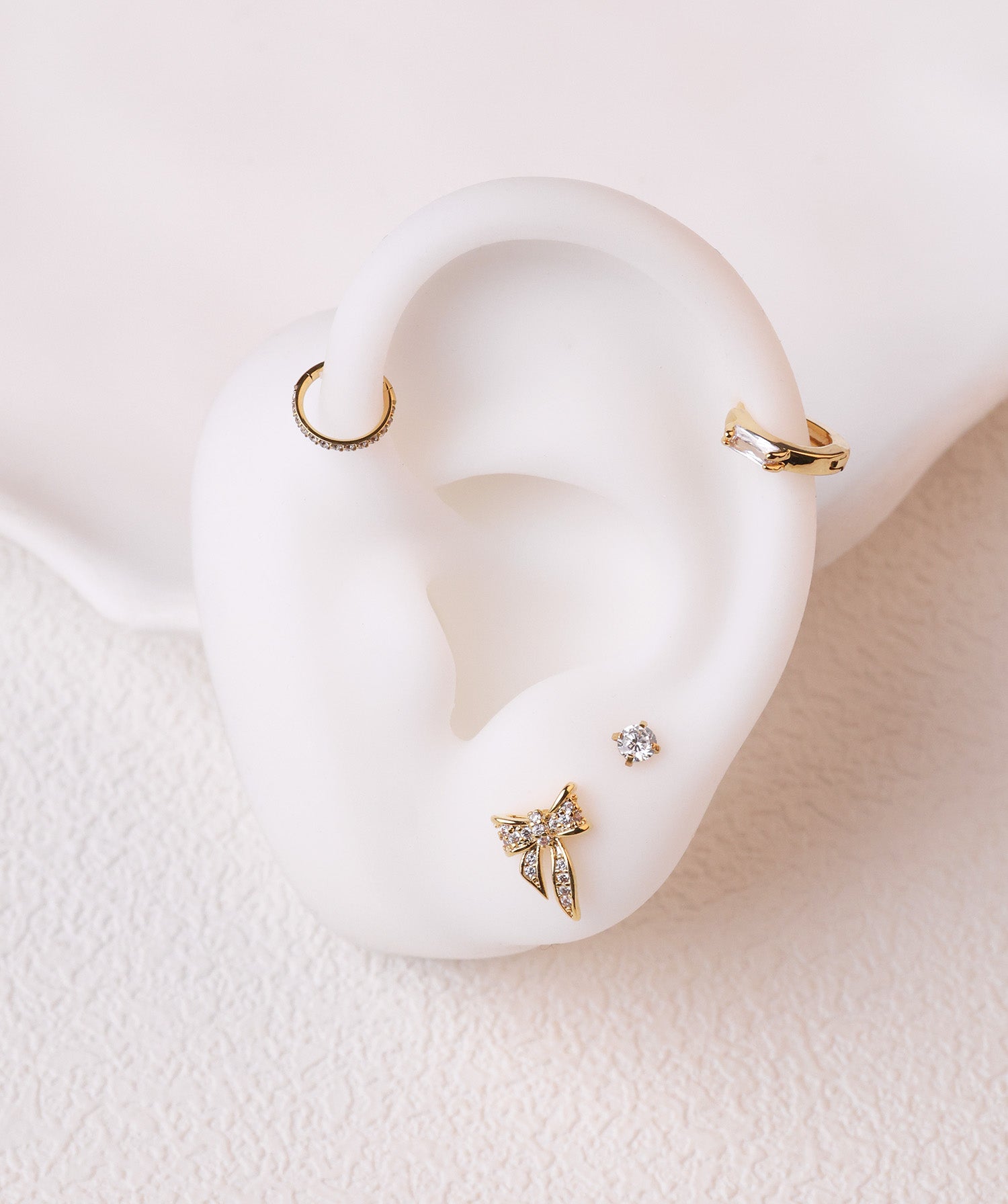 Exquisite Bow Stud