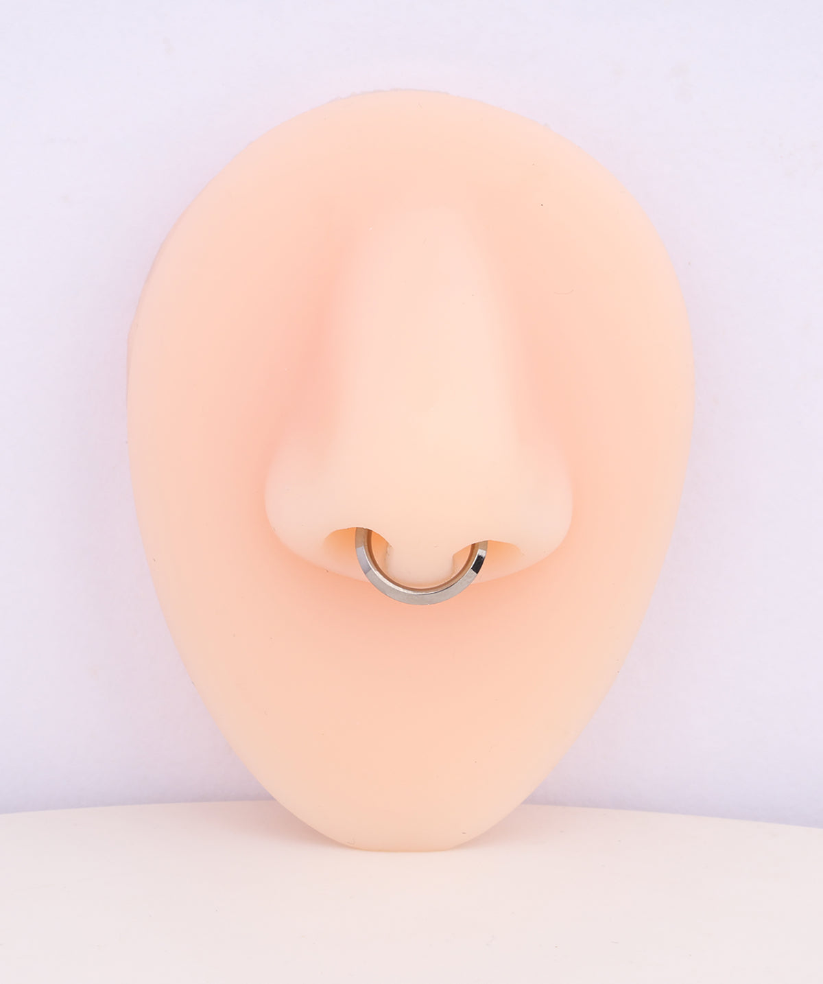 Titanium Minimalist Clicker Hoop - Titanium - Conch, Septum, Lip - Oumo Jewelry