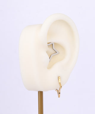 Titanium Simple Star Clicker Hoop - OumoJewelry