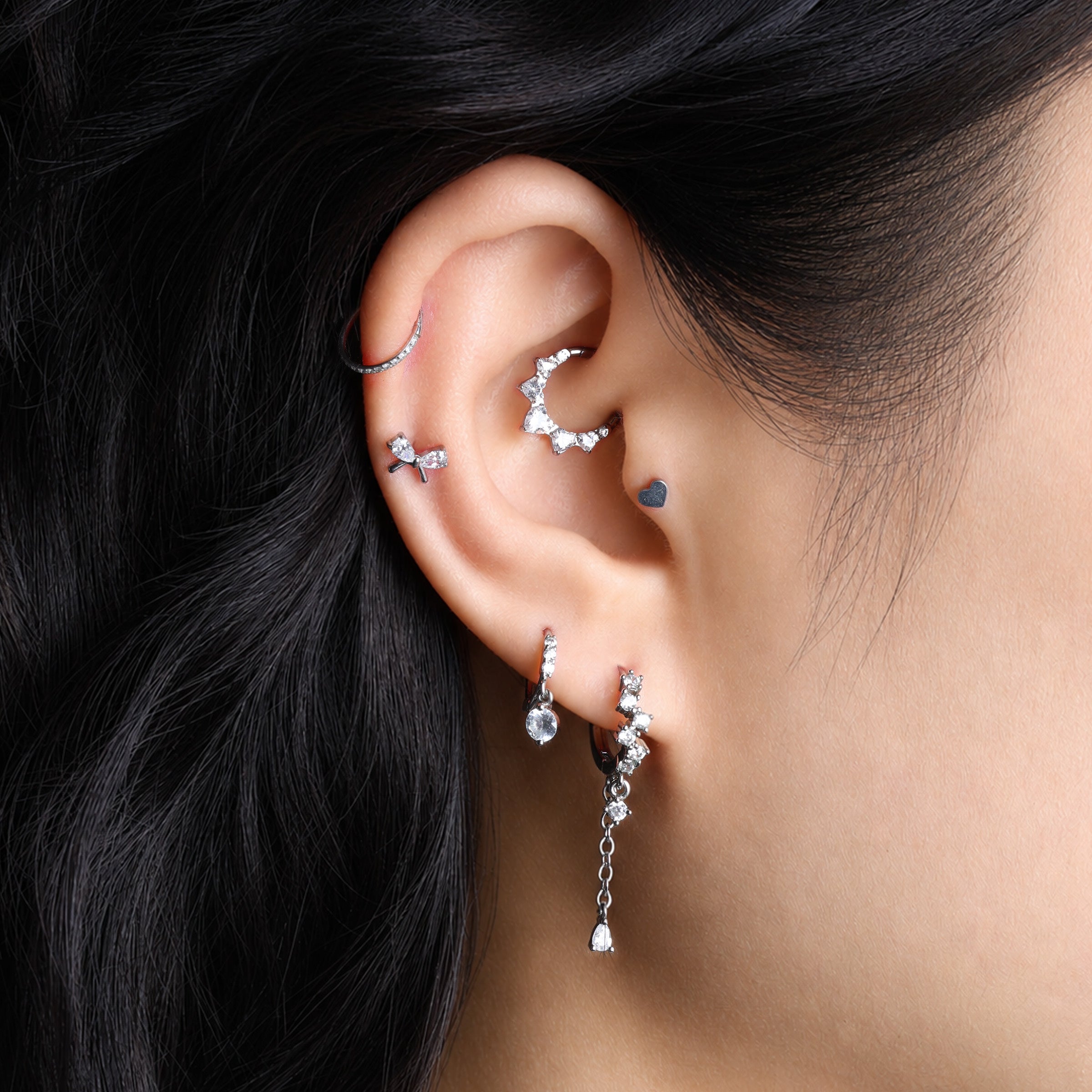 Titanium Bow CZ Stud