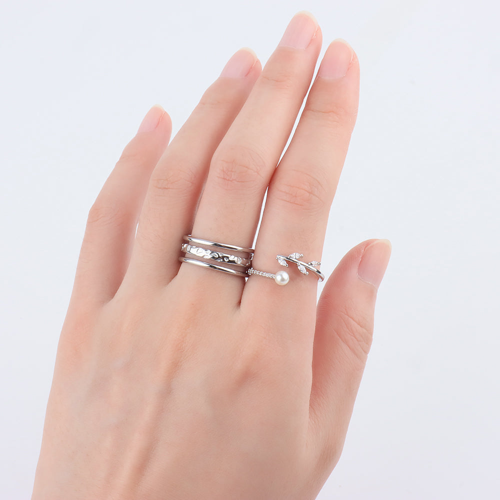 Leaf Pearl Ring - OhmoJewelry