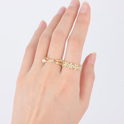 Delicate Flower Ring - OhmoJewelry