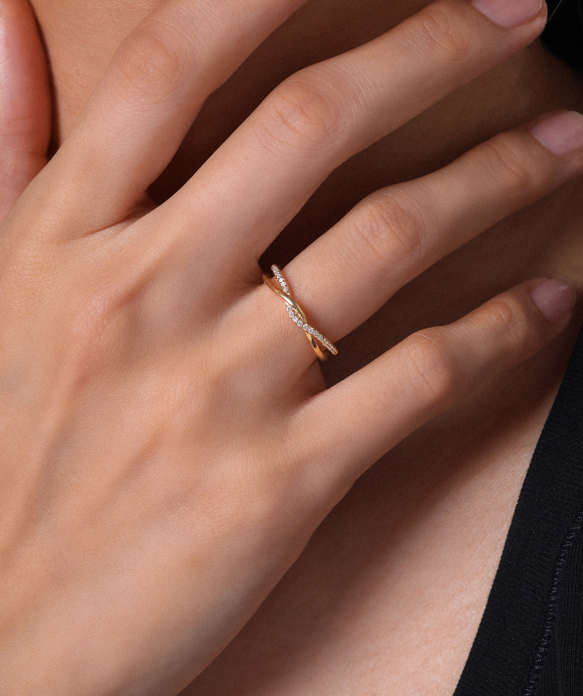 Twinkling Knot Ring - Brass - Oumo Jewelry