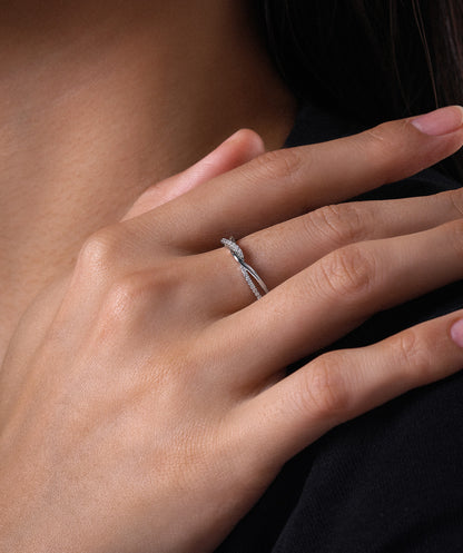 Twinkling Knot Ring