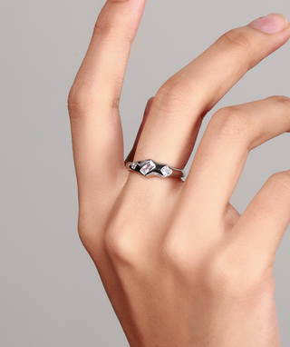 Ella Ring - OumoJewelry