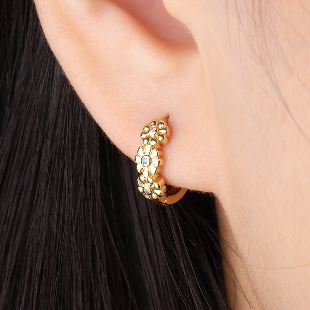 Blooming Flower Hoops - Brass - Oumo Jewelry