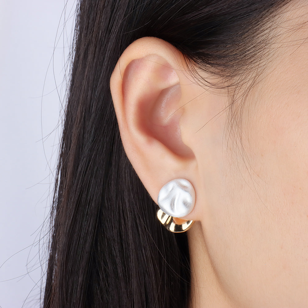 Bold Shell Studs - OhmoJewelry