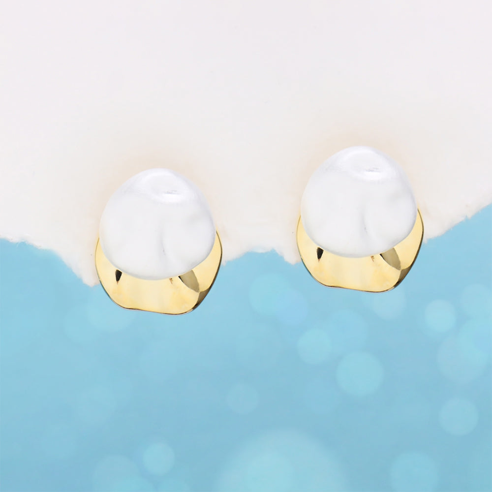 Bold Shell Studs - OhmoJewelry