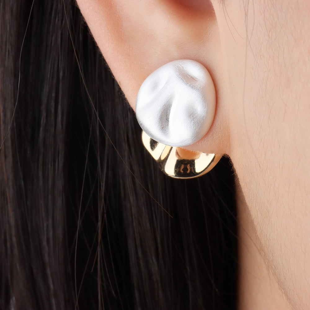 Bold Shell Studs - OhmoJewelry