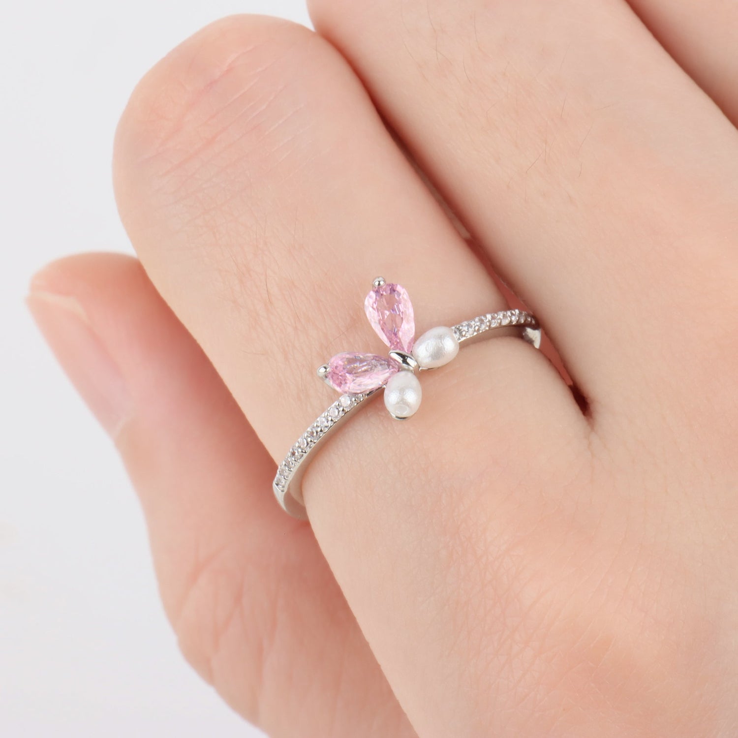 Butterfly Pearl Ring - OhmoJewelry