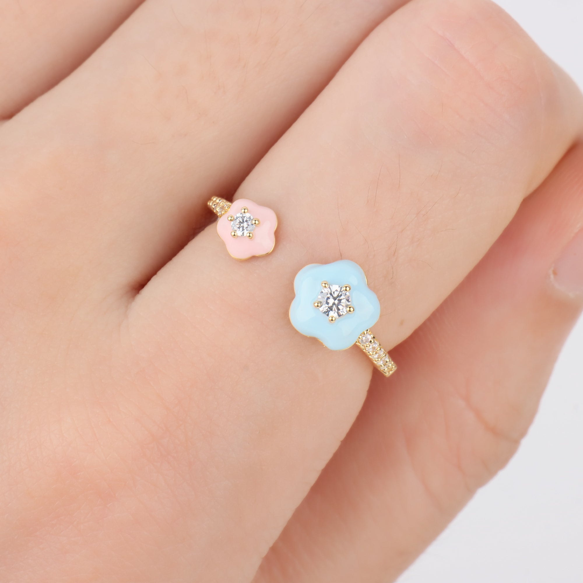 Double Flower Ring - OhmoJewelry