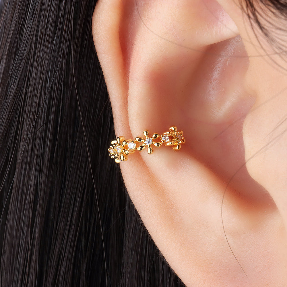 Exquisite Flower Ear Cuff - Stainless Steel - Oumo Jewelry