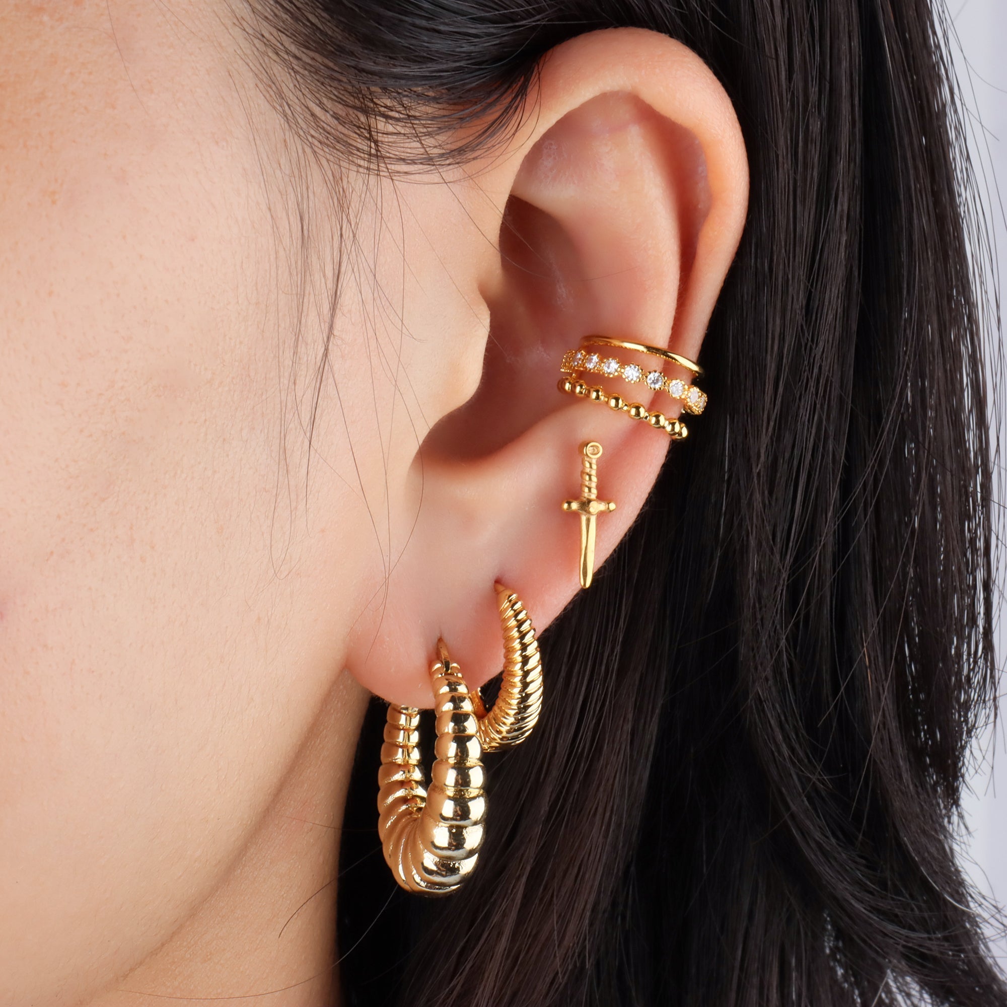 Exquisite Shiny Ear Cuff - OhmoJewelry