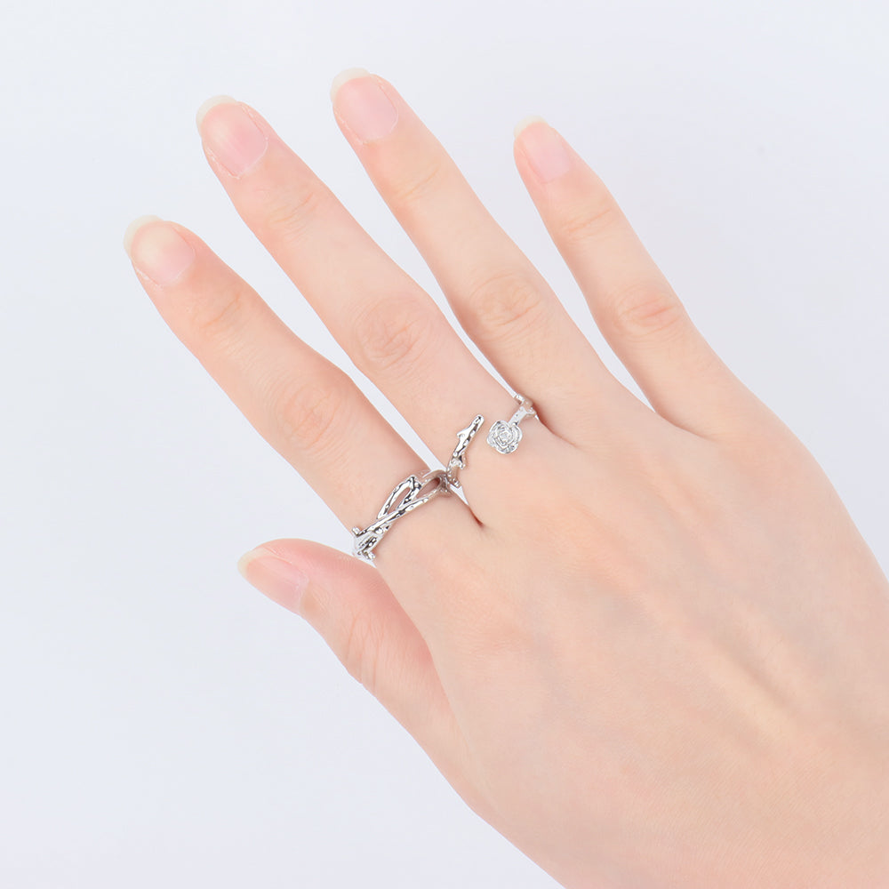 Sprawling Vines Ring - OhmoJewelry