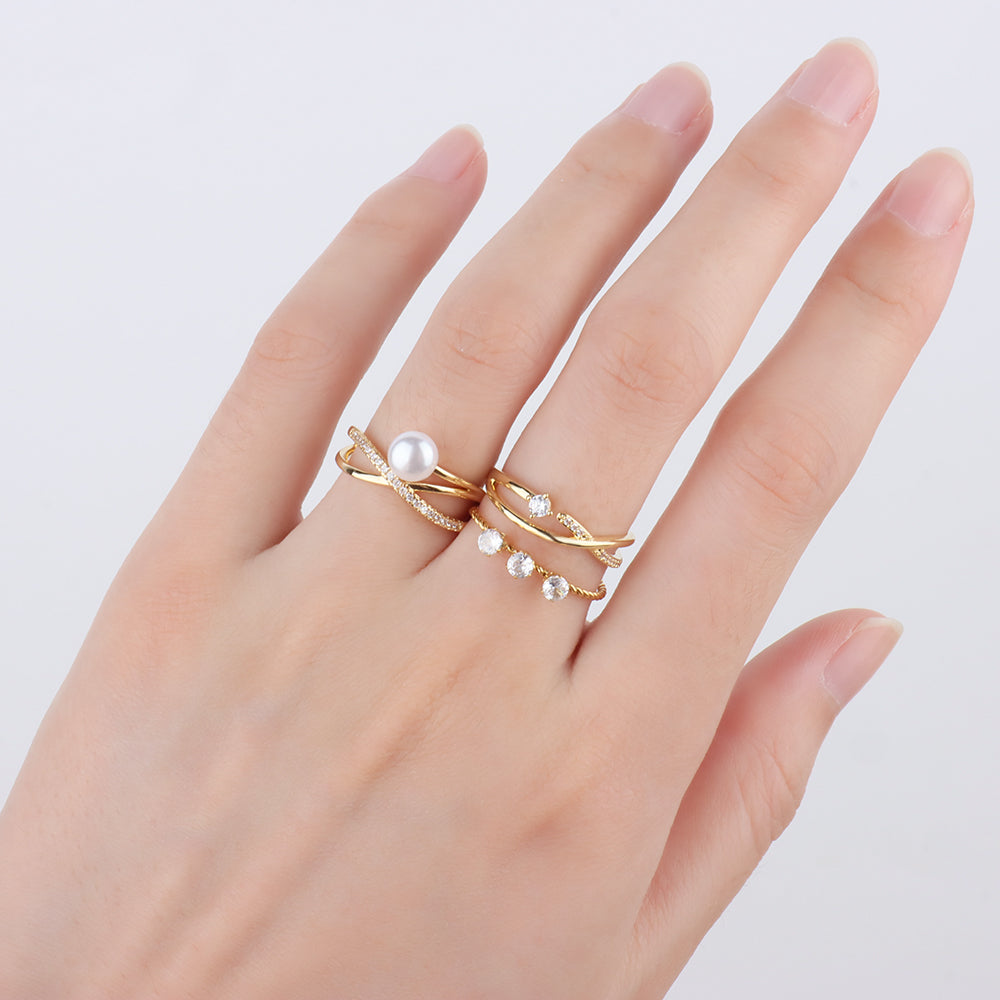 Staggered Pearl Ring - OhmoJewelry