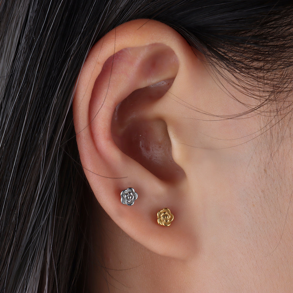 Dainty Flower Stud - OhmoJewelry