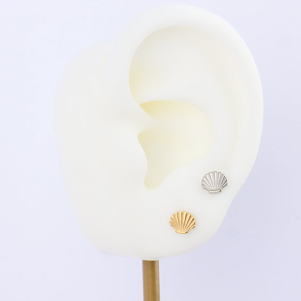 Titanium Shell Flatback Stud - Titanium - Helix, Upper Lobe, Conch - Oumo Jewelry