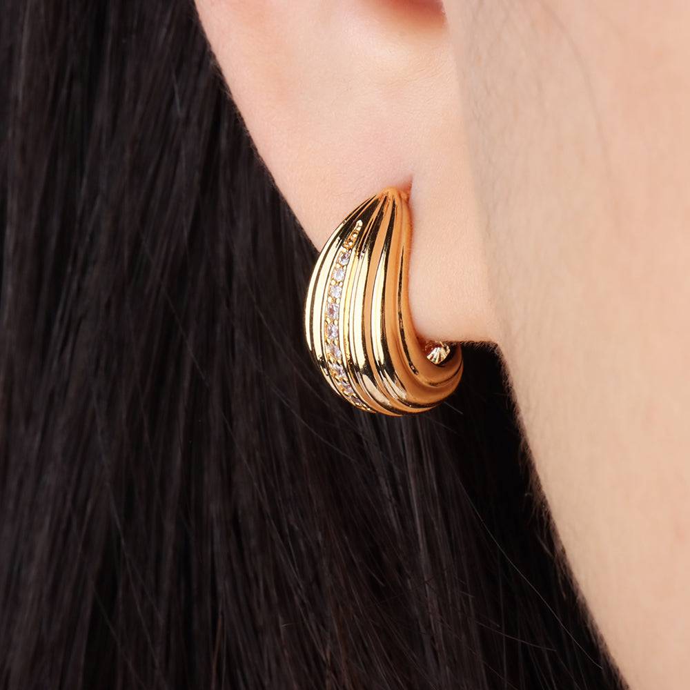 Basic Huggie Studs - Brass - Oumo Jewelry
