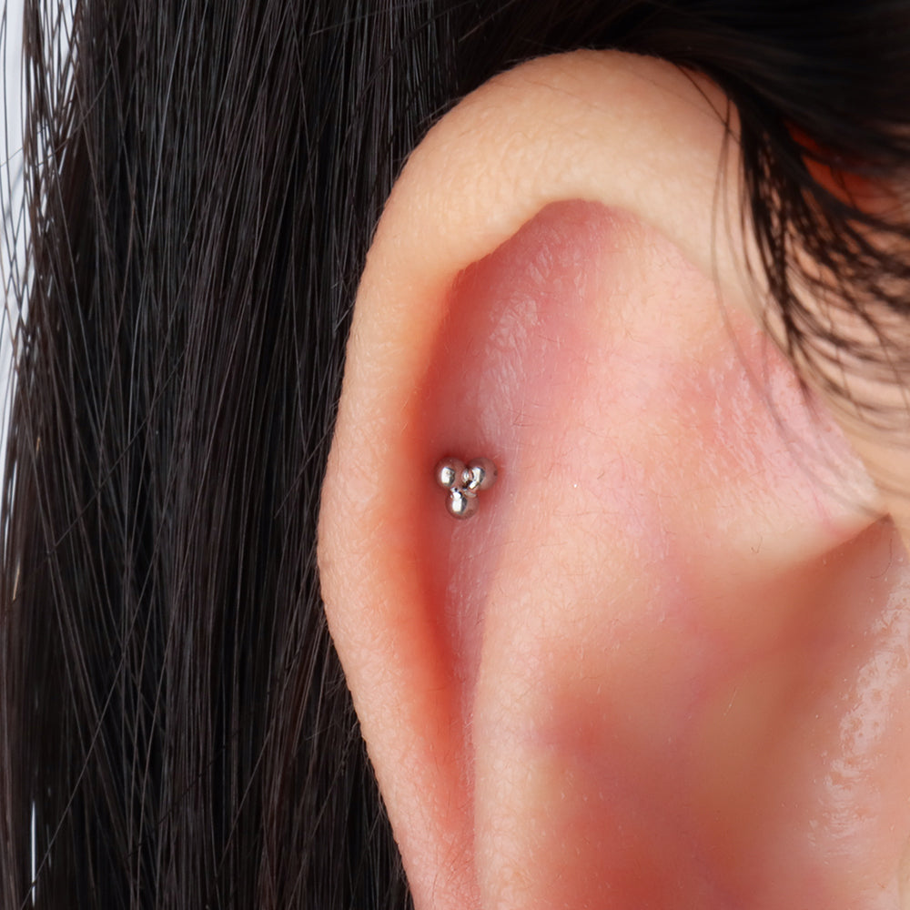 Basic Flatback Stud - Stainless Steel - Helix, Forward Helix, Upper Lobe - Oumo Jewelry