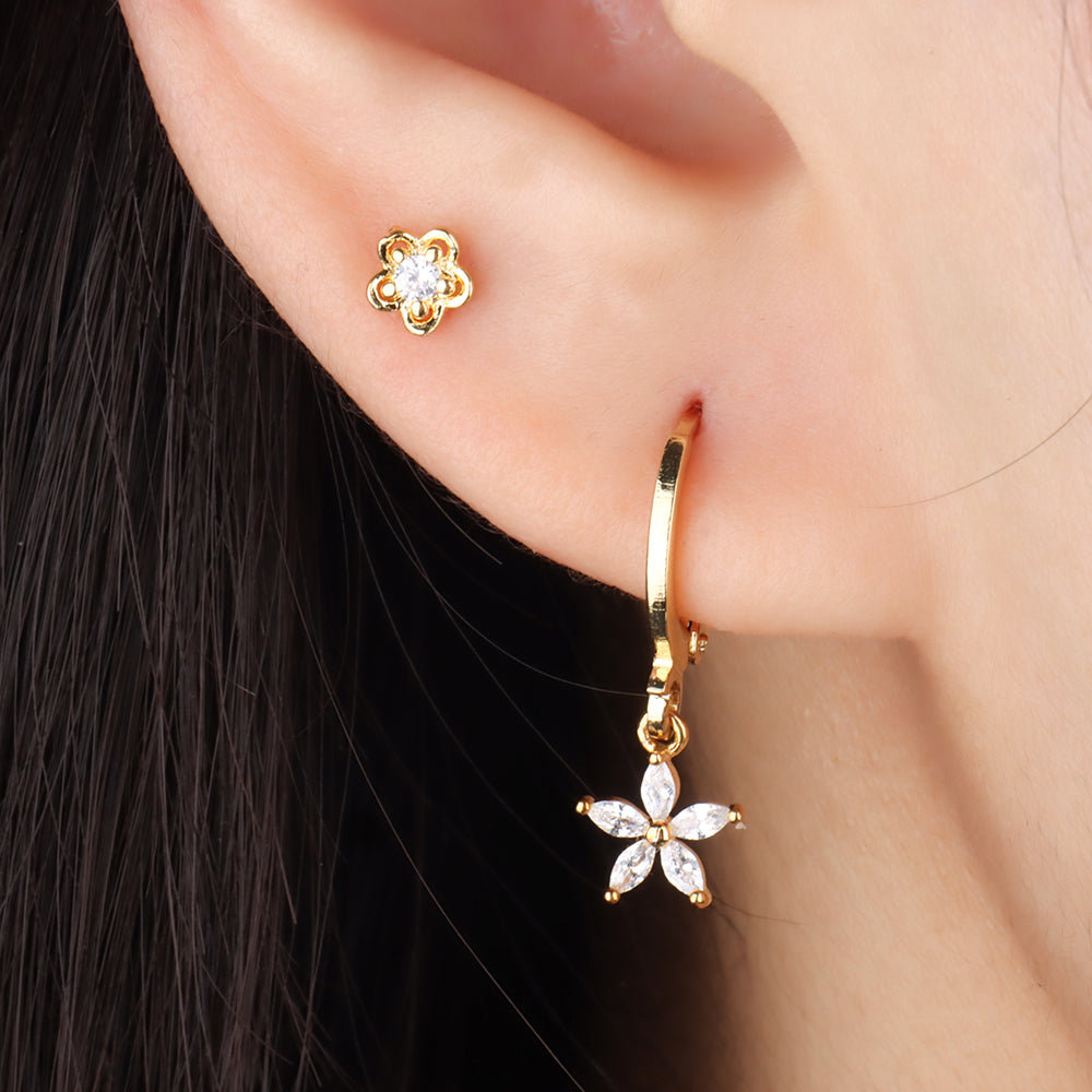 Charming Flower Stud - OhmoJewelry