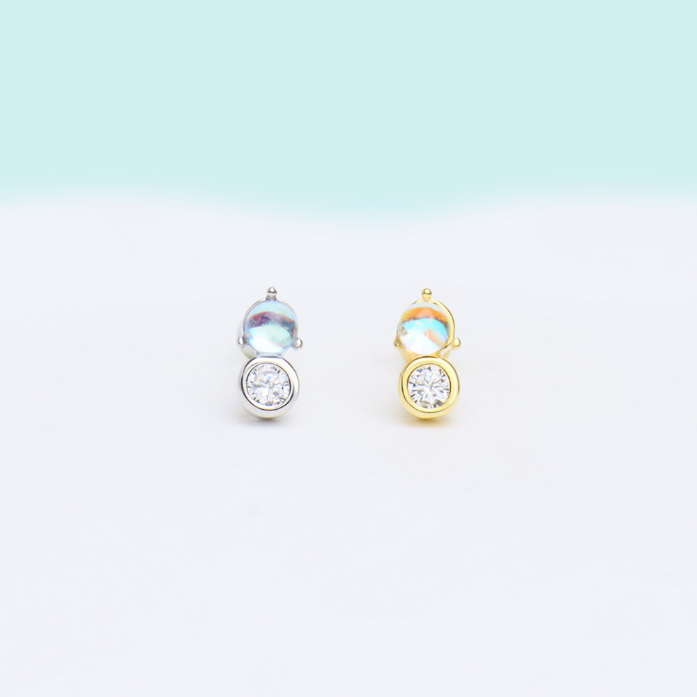 Charming Glass Stone Stud - Stainless Steel - Upper Lobe, Helix, Flat - Oumo Jewelry