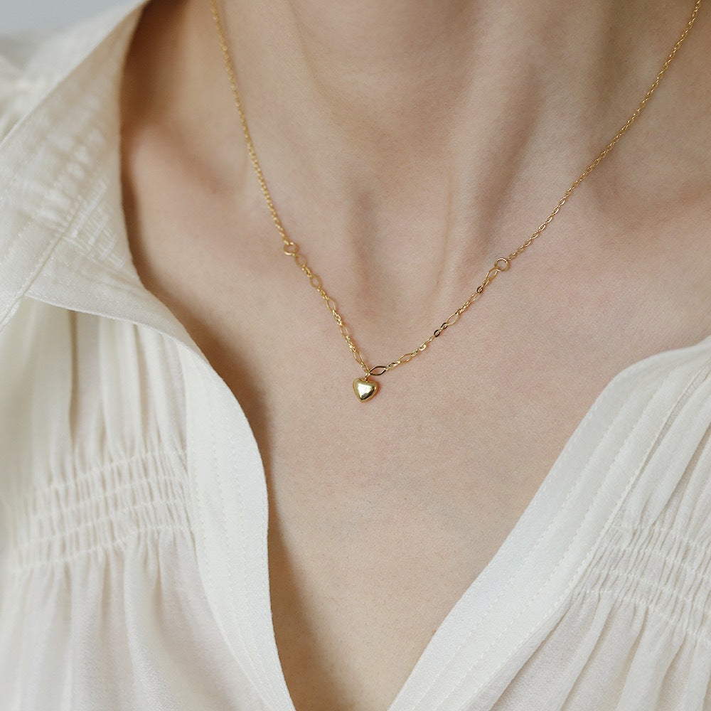 Clio Heart Necklace - OhmoJewelry