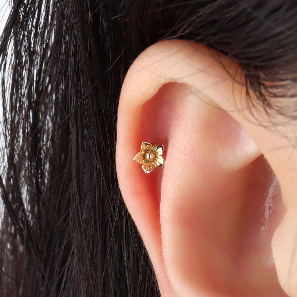 Dainty Flower Stud - Stainless Steel - Upper Lobe, Helix, Flat - Oumo Jewelry