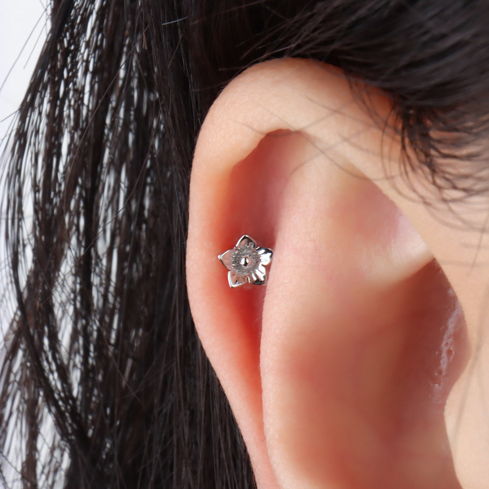 Dainty Flower Stud - Stainless Steel - Upper Lobe, Helix, Flat - Oumo Jewelry
