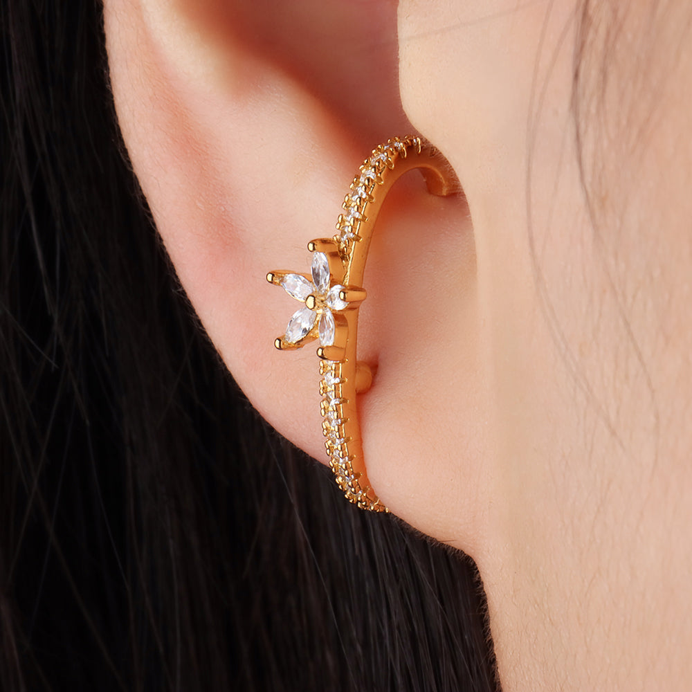 Flower Half Circle Stud - Stainless Steel - Upper Lobe - Oumo Jewelry