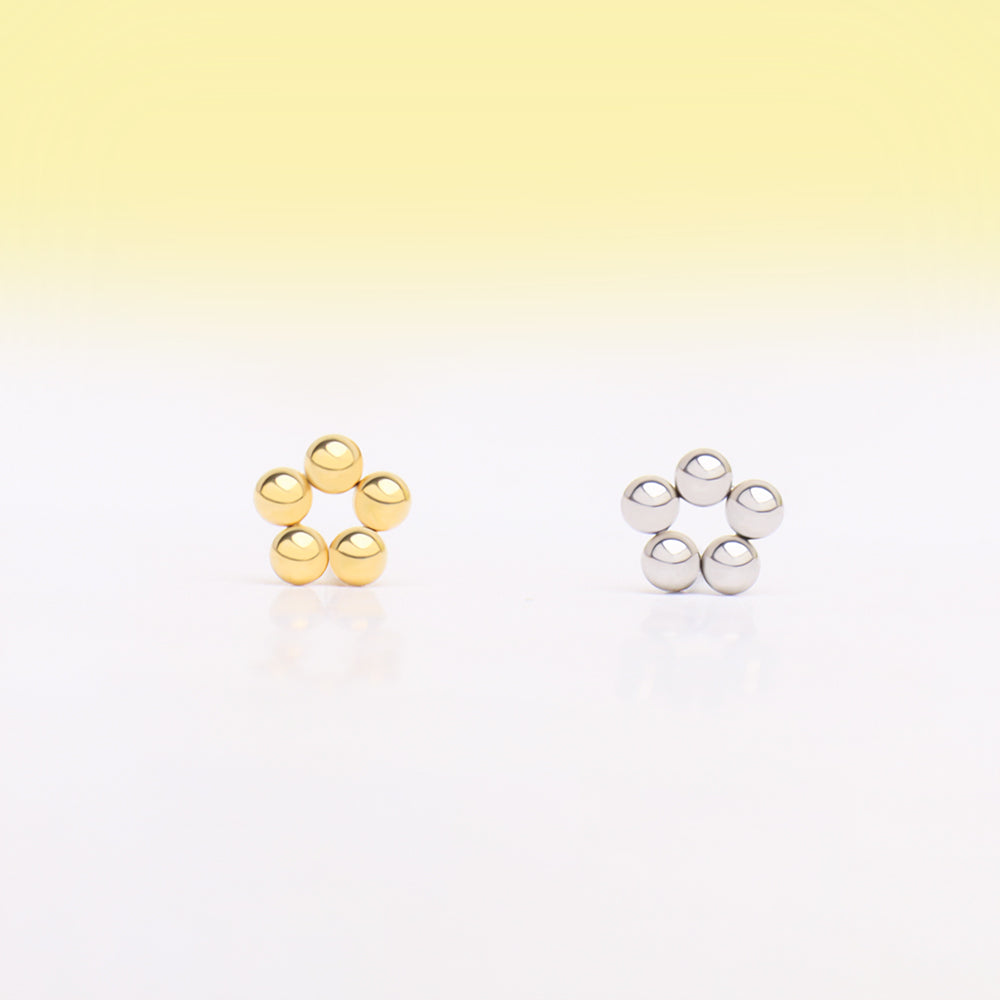 Flower Stud - Stainless Steel - Upper Lobe, Helix, Flat - Oumo Jewelry