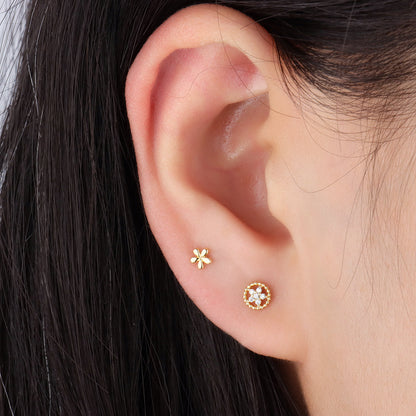 Hollow Circle Flower Stud - OhmoJewelry