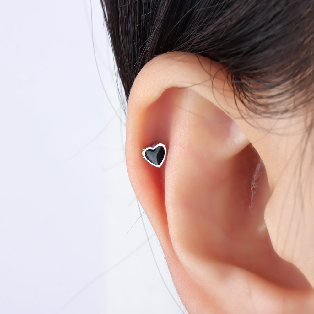 Inspiring Black Heart Stud - Stainless Steel - Upper Lobe, Helix, Flat - Oumo Jewelry
