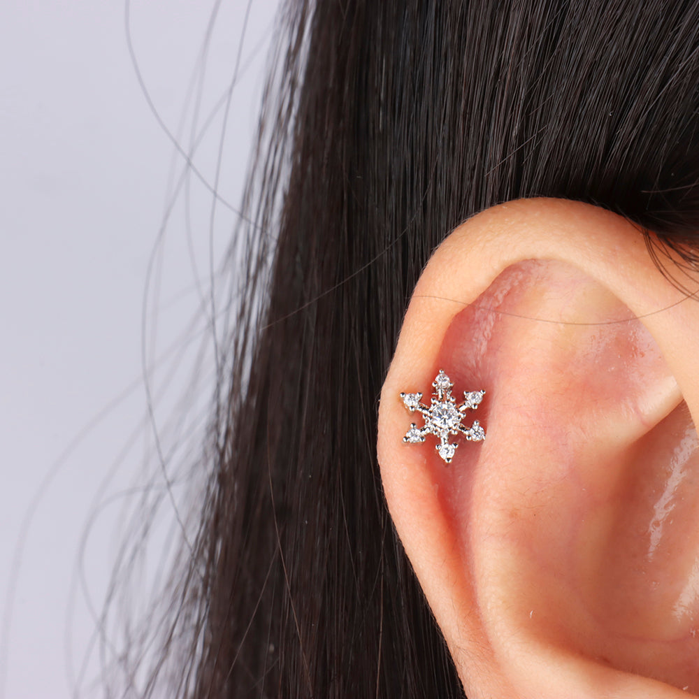 ❄️Snowflake Stud - OhmoJewelry