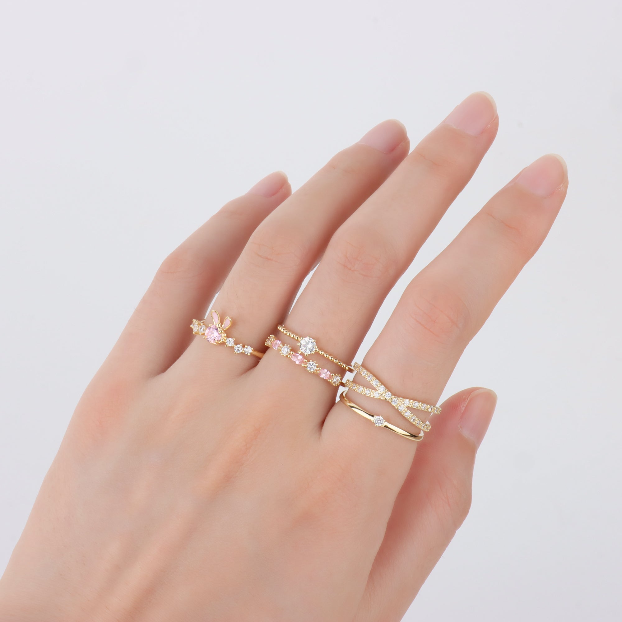 Sparkling Intertwined Ring - OhmoJewelry