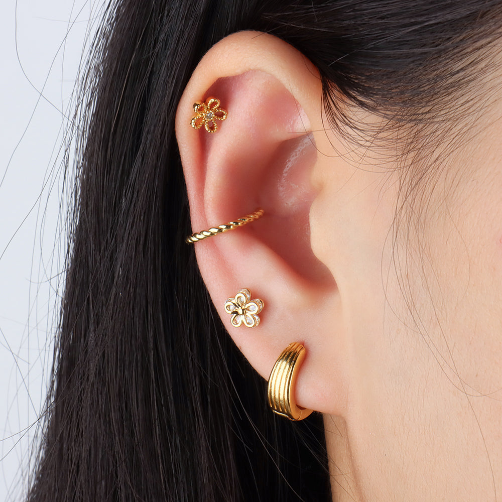 Shiny Flower Flatback Stud - Stainless Steel - Helix, Upper Lobe, Conch - Oumo Jewelry