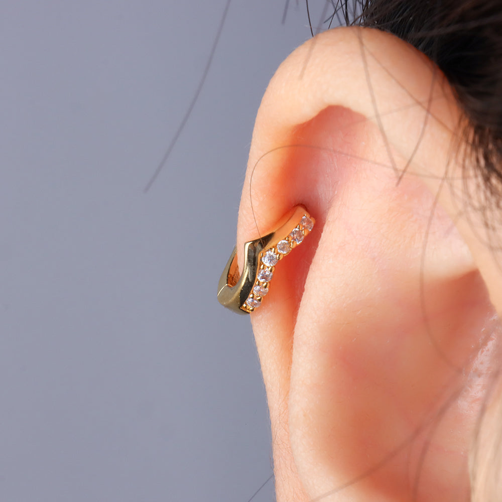 V Shaped Helix Hoop - Stainless Steel - Upper Lobe, Helix - Oumo Jewelry