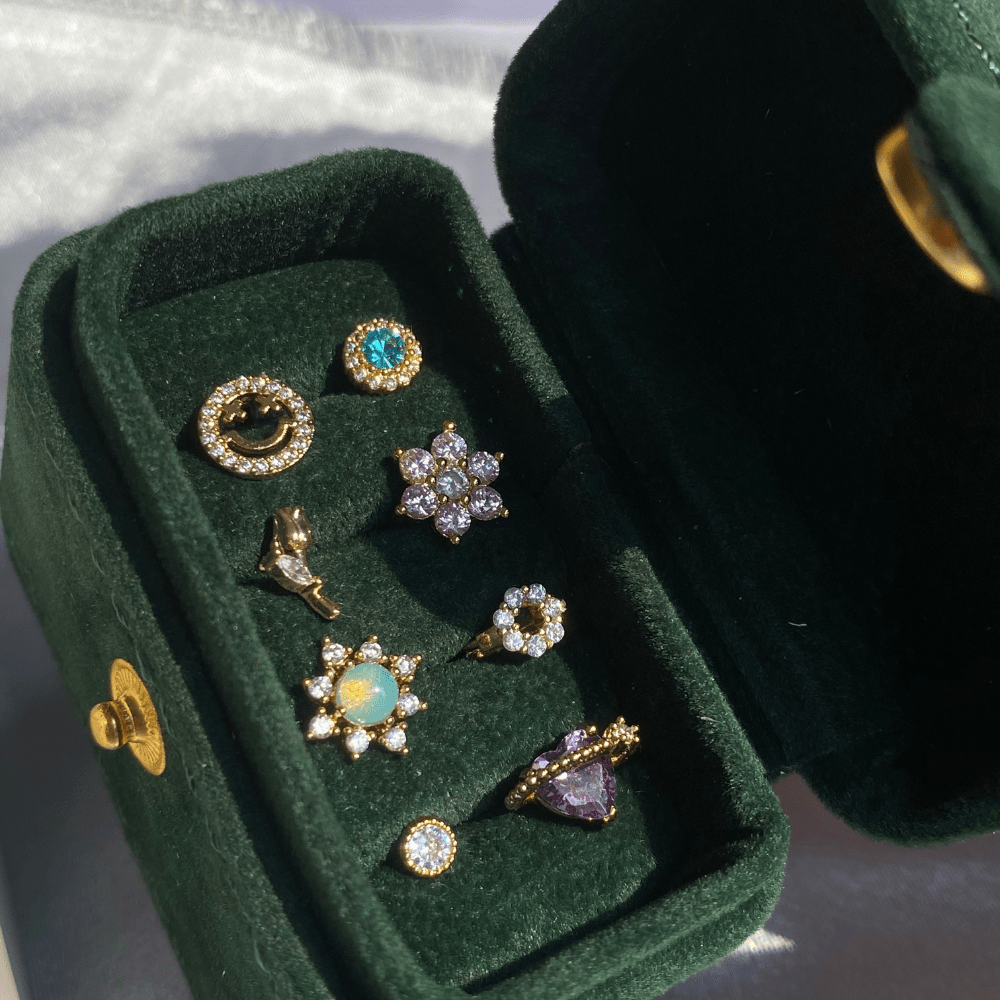 Mini Velvet Jewelry Box - Oumo Jewelry