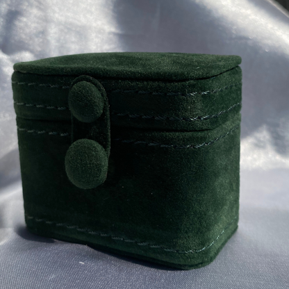 Mini Velvet Jewelry Box - OhmoJewelry