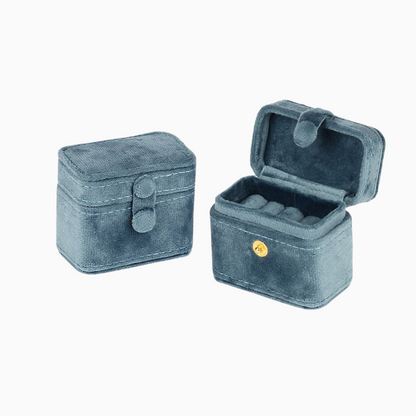 Mini Velvet Jewelry Box - OhmoJewelry