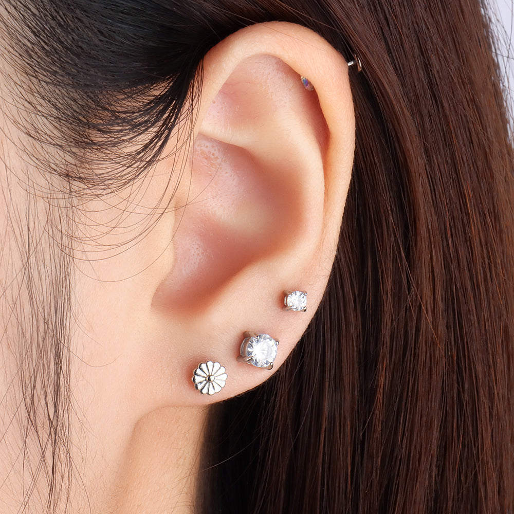 Simple Daisy Stud - Stainless Steel - Upper Lobe, Helix - Oumo Jewelry