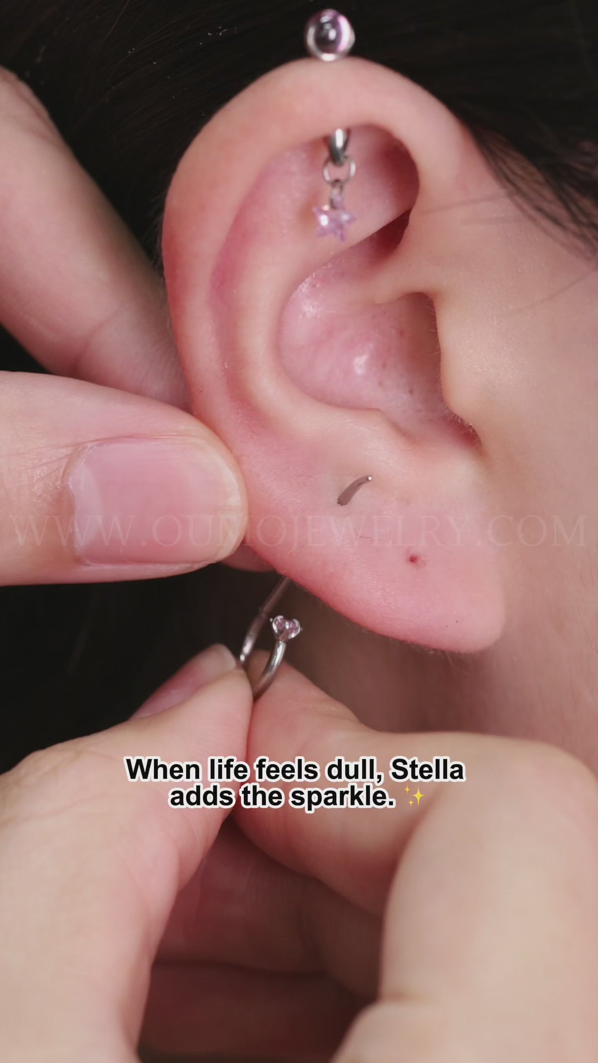 Load video: Titanium Stella Horseshoe Ring