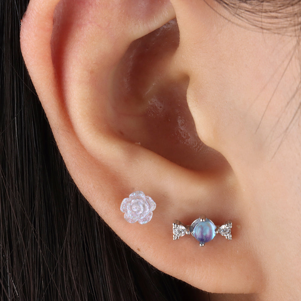 Sweet Flower Stud - Sterling Silver 925 - Upper Lobe, Helix, Flat - Oumo Jewelry